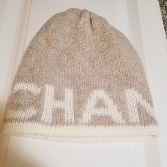 HOSTPICK!!! Chanel Cashmere &Wool Beanie - Picture 4 of 17
